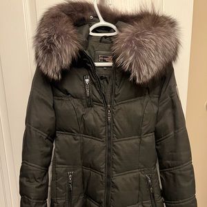Women’s Sicily winter coat with real silver fox fur trim
